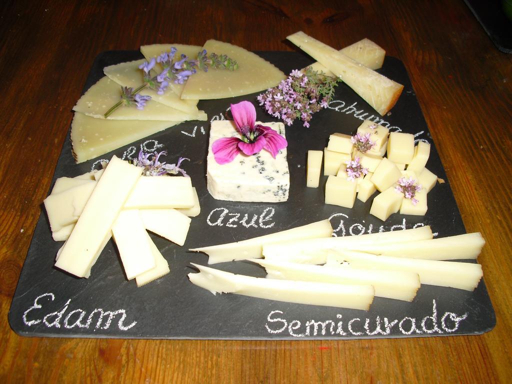 Cal Ganso Encantat Albinyana 外观 照片